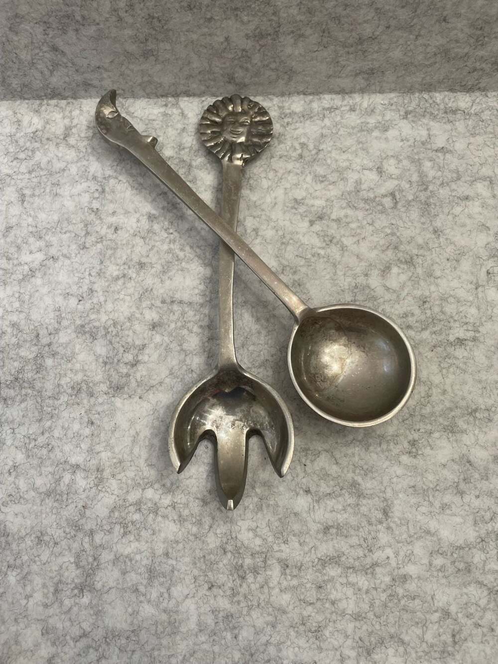 Vintage Sun and Moon Cast Aluminum Salad Serving Fork and Spoon Set  folk art NU
